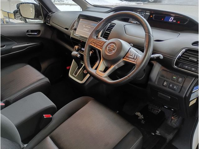 NISSAN SERENA  S-HYBRID 2016 Image 31