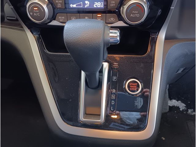 NISSAN SERENA  S-HYBRID 2016 Image 31