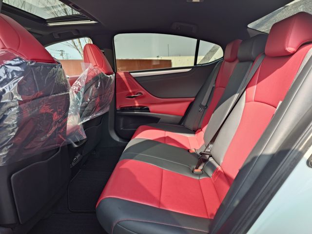 TOYOTA LEXUS ES300H 2021 Image 31