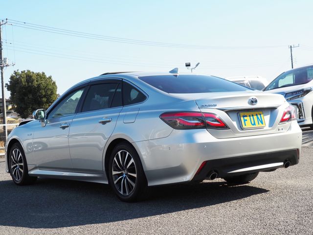 TOYOTA CROWN SEDAN HYBRID 2020 Image 31