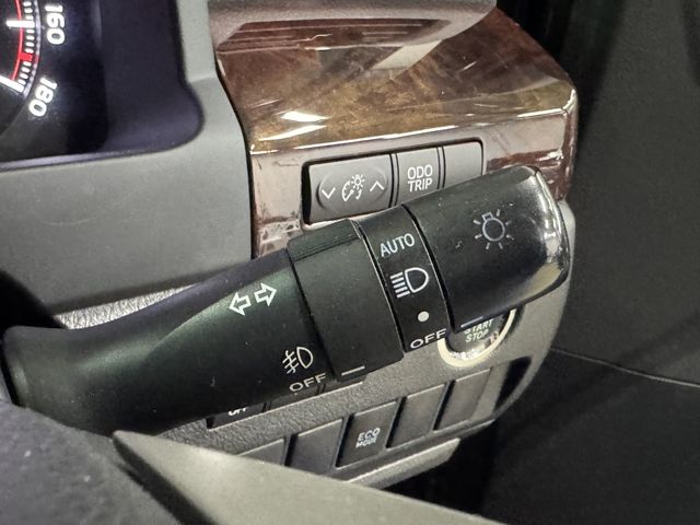 TOYOTA VELLFIRE 2014 Image 31