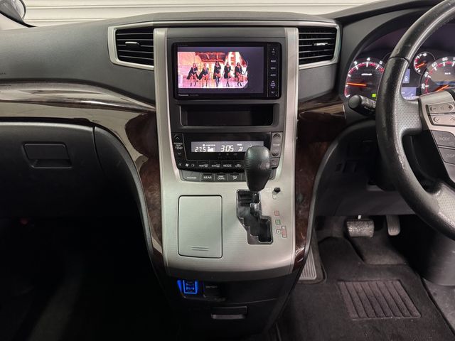 TOYOTA VELLFIRE 2014 Image 31