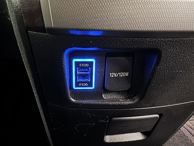 TOYOTA VELLFIRE 2014 Image 31