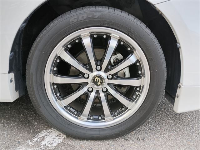 TOYOTA PRIUS ALPHA 2014 Image 31