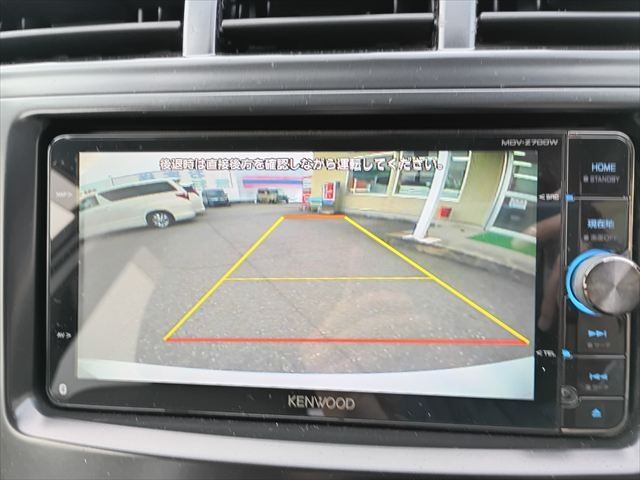 TOYOTA PRIUS ALPHA 2014 Image 31