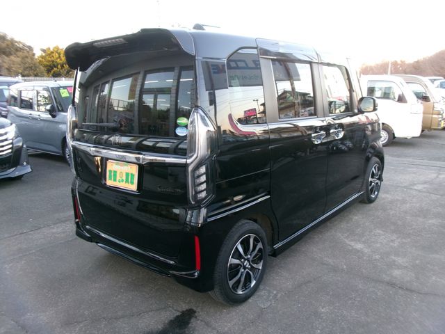 HONDA N BOX CUSTOM 2020 Image 31