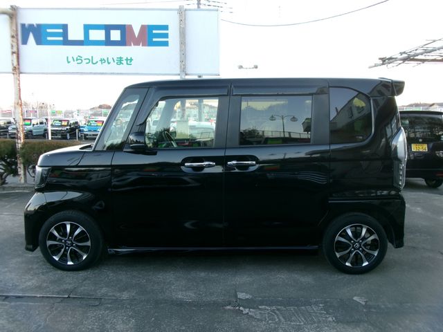 HONDA N BOX CUSTOM 2020 Image 31