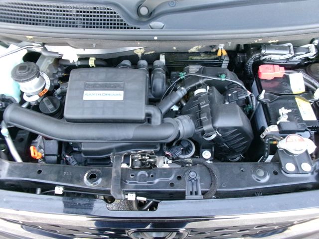 HONDA N BOX CUSTOM 2020 Image 31