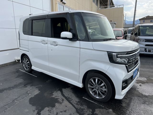 HONDA N BOX CUSTOM 2023 Image 31