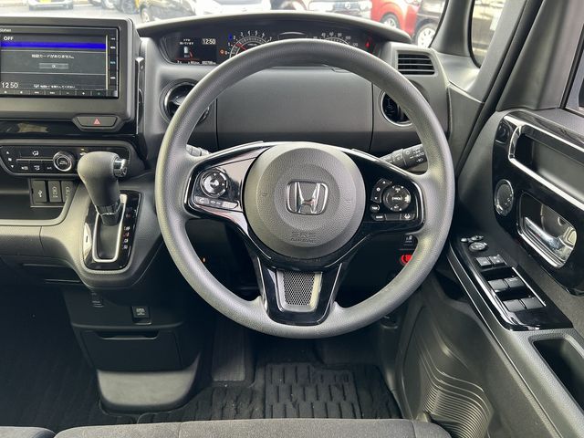 HONDA N BOX CUSTOM 2023 Image 31