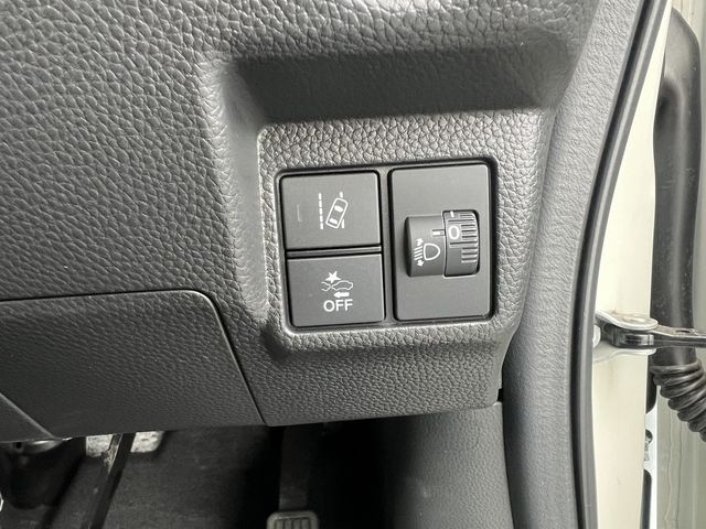 HONDA N BOX CUSTOM 2023 Image 31