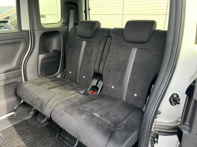 HONDA N BOX CUSTOM 2023 Image 31