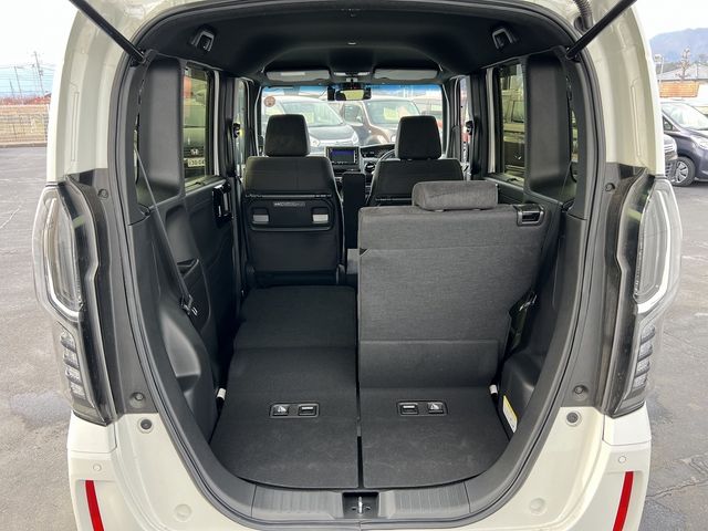 HONDA N BOX CUSTOM 2023 Image 31