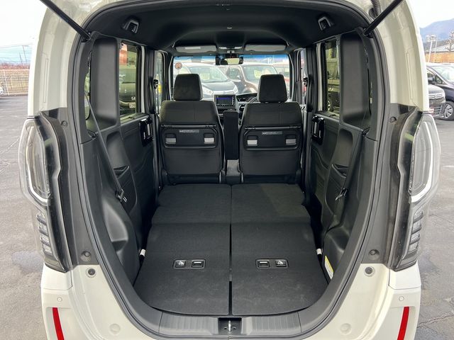 HONDA N BOX CUSTOM 2023 Image 31