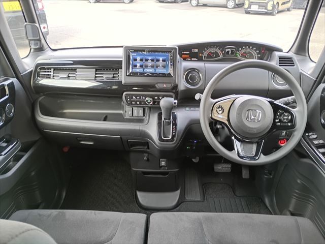 HONDA N BOX CUSTOM 2021 Image 31