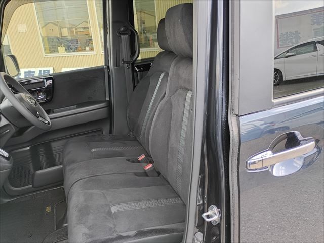 HONDA N BOX CUSTOM 2021 Image 31