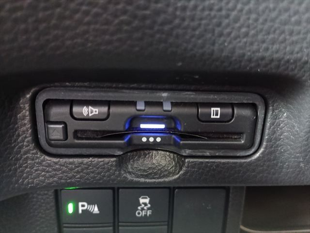 HONDA N BOX CUSTOM 2021 Image 31