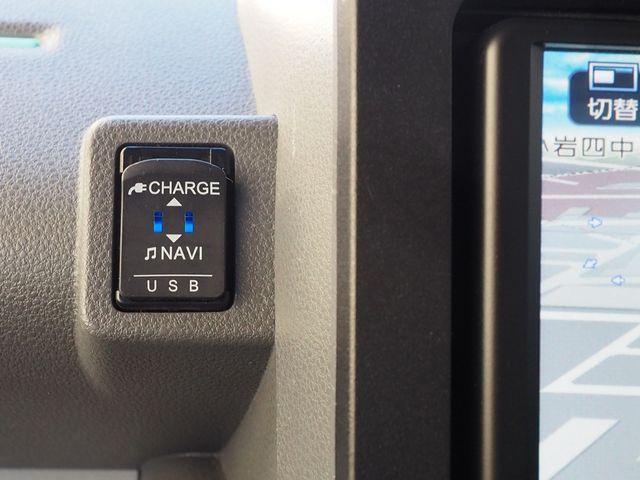 DAIHATSU TANTO 2021 Image 31