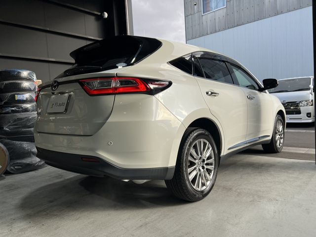 TOYOTA HARRIER 2WD 2018 Image 31