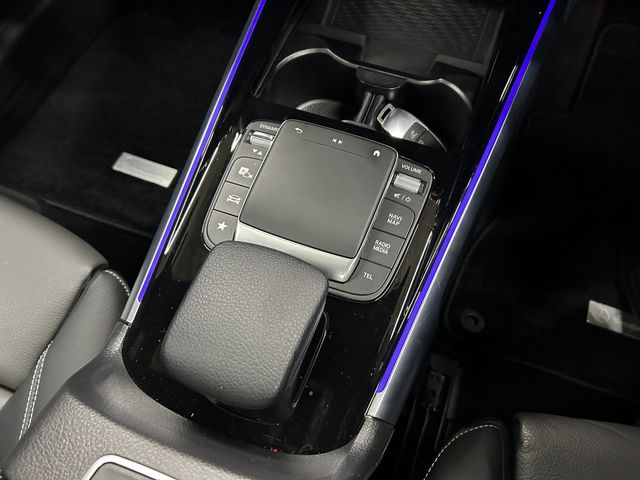 MERCEDES BENZ GLB 2021 Image 31