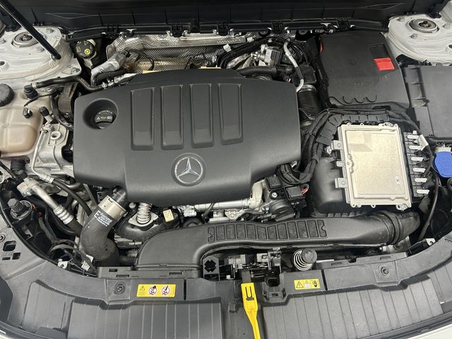 MERCEDES BENZ GLB 2021 Image 31