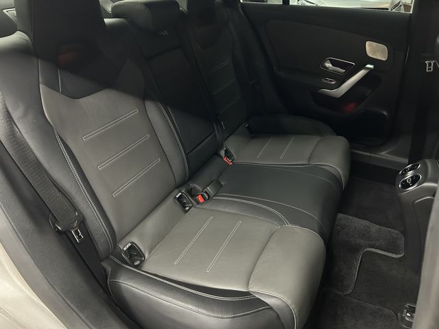 MERCEDES BENZ CLA CL 2019 Image 31