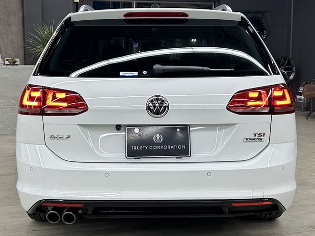 VOLKSWAGEN GOLF VARI 2015 Image 31