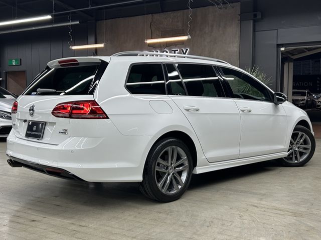 VOLKSWAGEN GOLF VARI 2015 Image 31