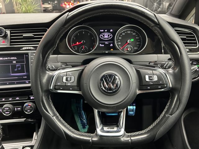 VOLKSWAGEN GOLF VARI 2015 Image 31