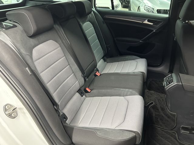 VOLKSWAGEN GOLF VARI 2015 Image 31