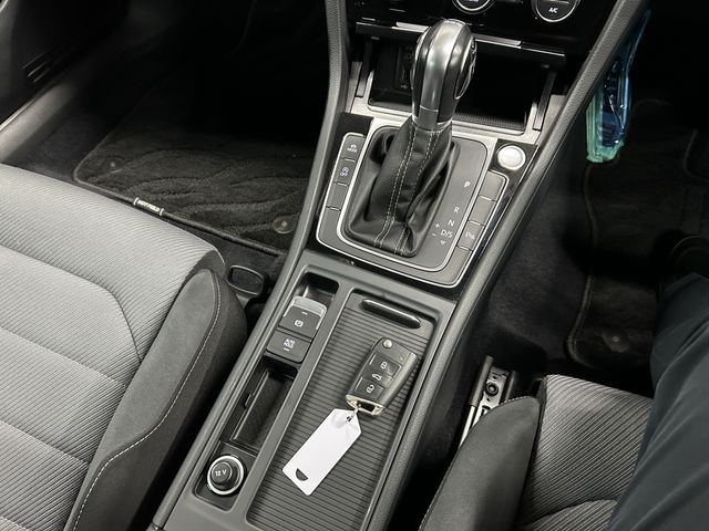 VOLKSWAGEN GOLF VARI 2015 Image 31