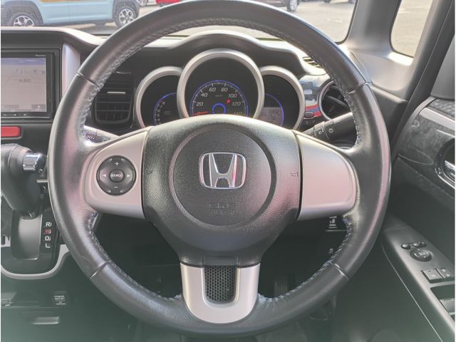 HONDA N BOX 2013 Image 31