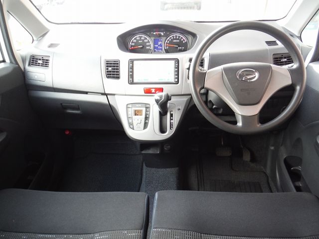 DAIHATSU MOVE CUSTOM 2011 Image 31