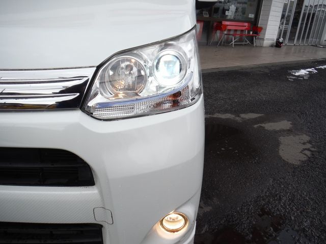 DAIHATSU MOVE CUSTOM 2011 Image 31