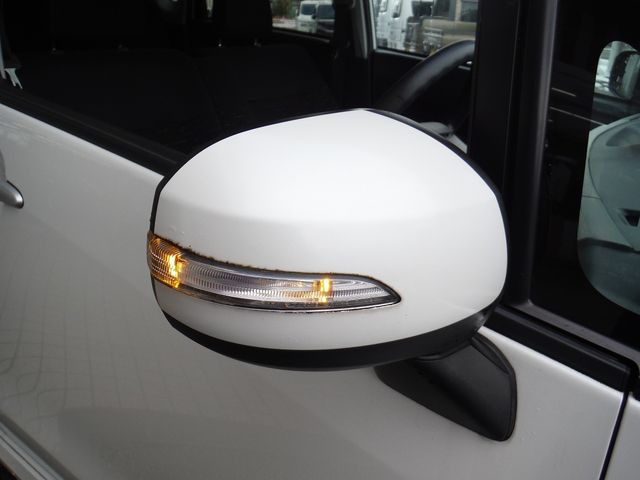 DAIHATSU MOVE CUSTOM 2011 Image 31