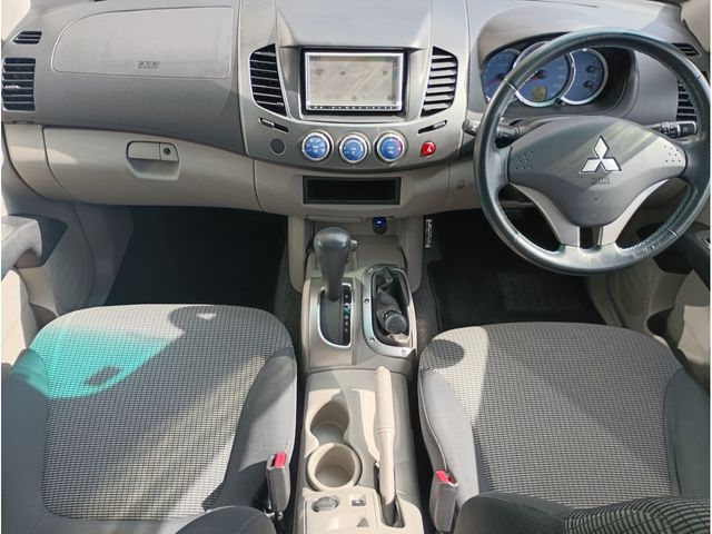 MITSUBISHI TRITON 2006 Image 31