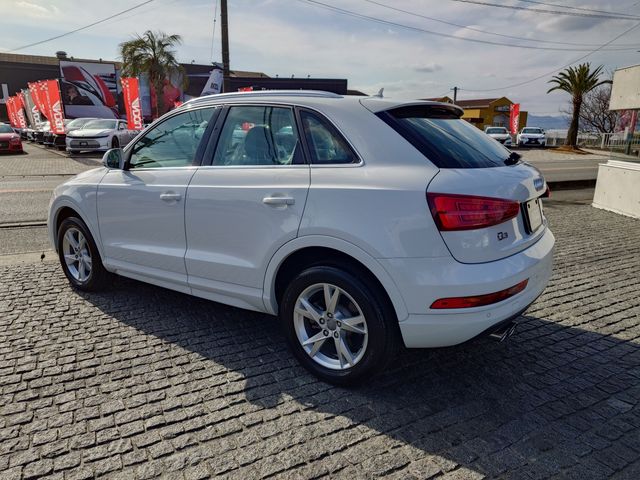 AUDI Q3 2015 Image 31