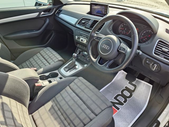 AUDI Q3 2015 Image 31