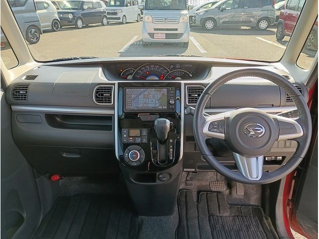 DAIHATSU TANTO CUSTOM 2015 Image 31