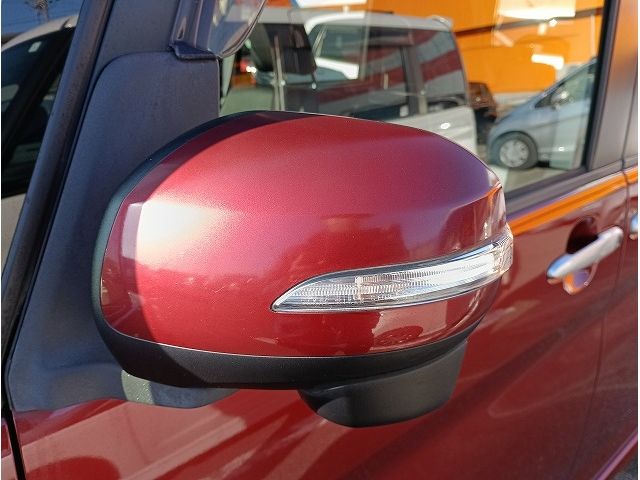 DAIHATSU TANTO CUSTOM 2015 Image 31