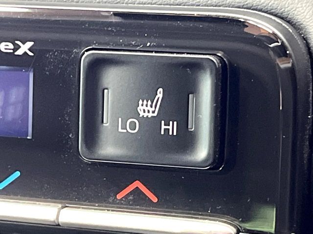 TOYOTA VOXY 2022 Image 31