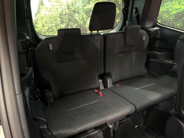 TOYOTA VOXY 2022 Image 31