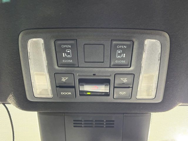 TOYOTA VOXY 4WD 2025 Image 31