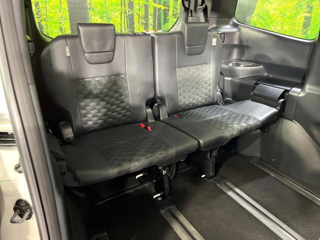 TOYOTA VOXY 4WD 2025 Image 31