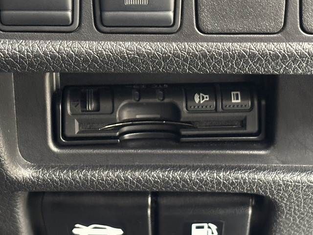 NISSAN X-TRAIL 2WD 2018 Image 31