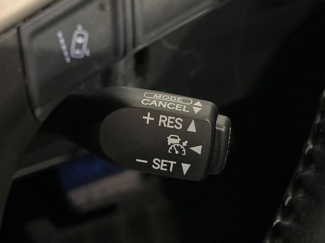 TOYOTA HARRIER HYBRID 2015 Image 31