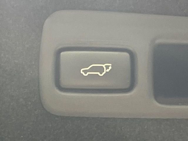 TOYOTA HARRIER HYBRID 2015 Image 31