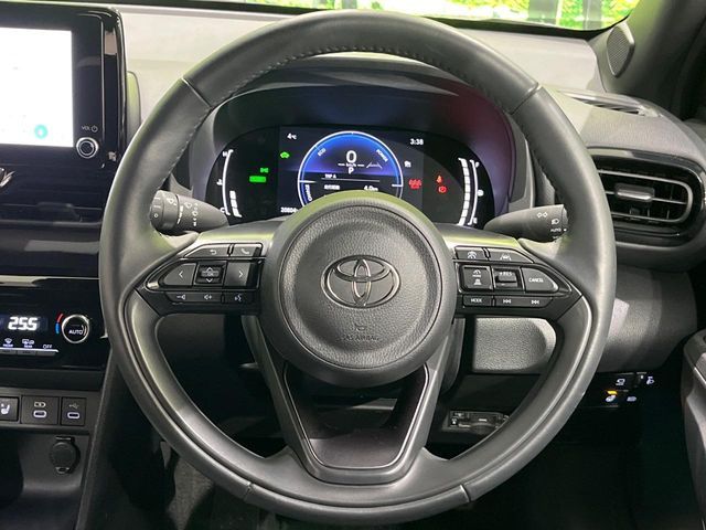 TOYOTA YARIS CROSS HYBRID 2025 Image 31