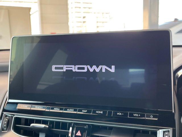 TOYOTA CROWN SEDAN HYBRID 2022 Image 31
