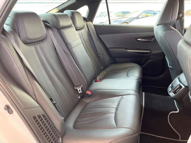 TOYOTA CROWN SEDAN HYBRID 2022 Image 31